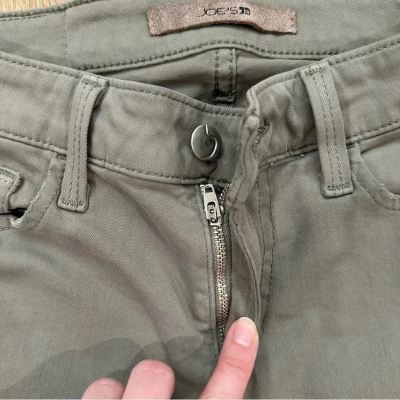 Joe's Women's Flawless The Icon Mid Rise Skinny Ankle Green Pants Size W28 GUC - Picture 4 of 10
